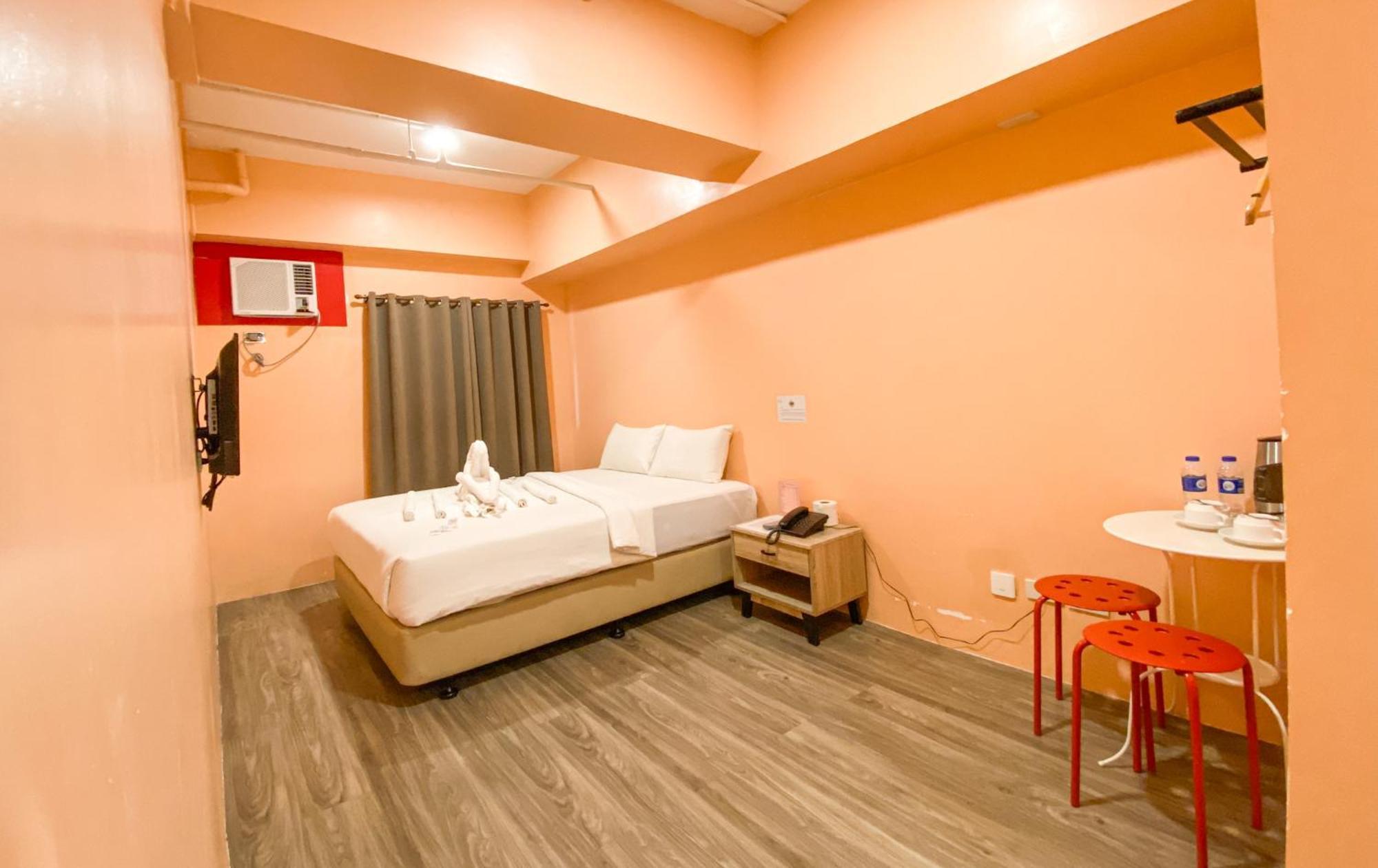 Kaizen Suites Manila Zewnętrze zdjęcie